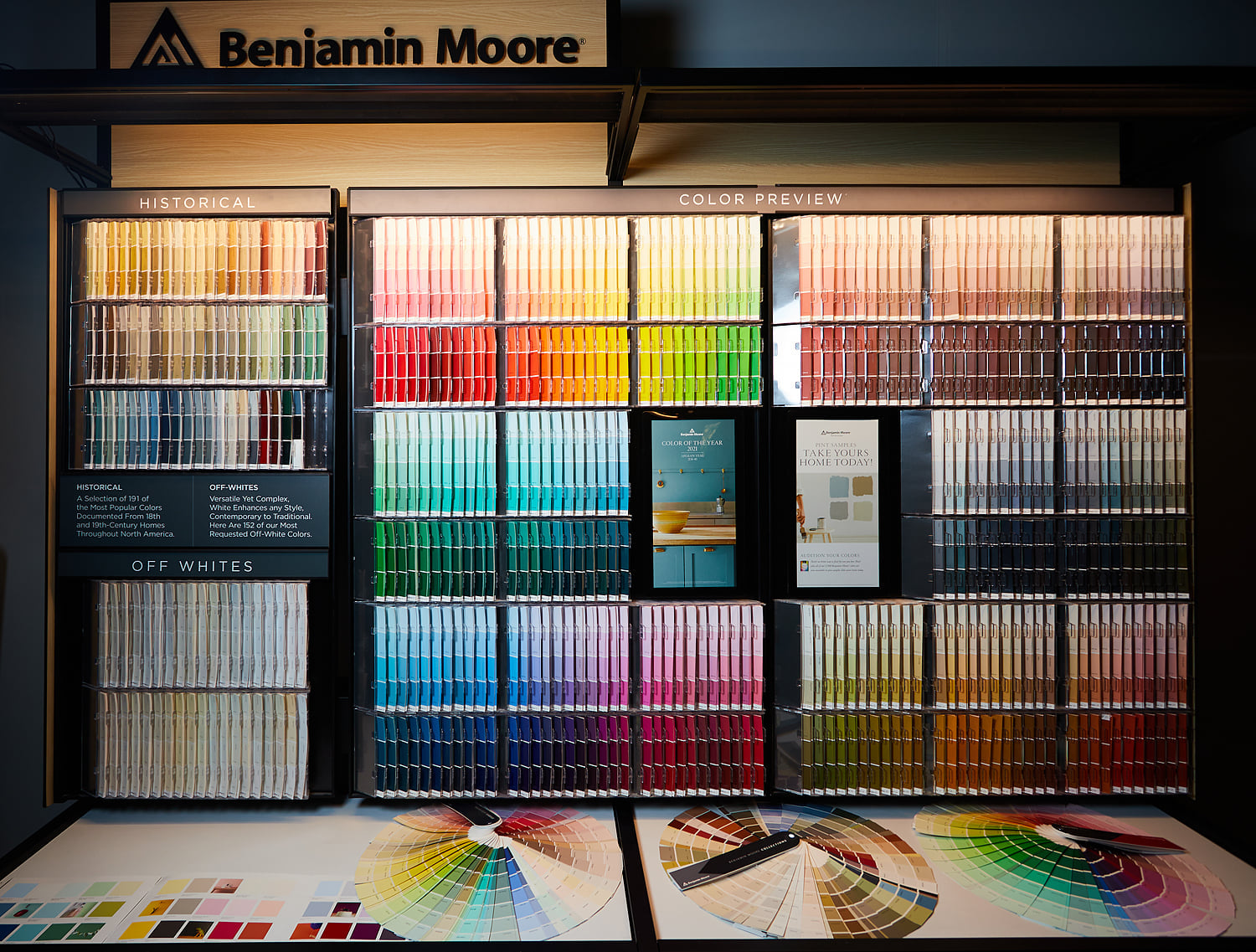 Benjamin Moore Ukraine