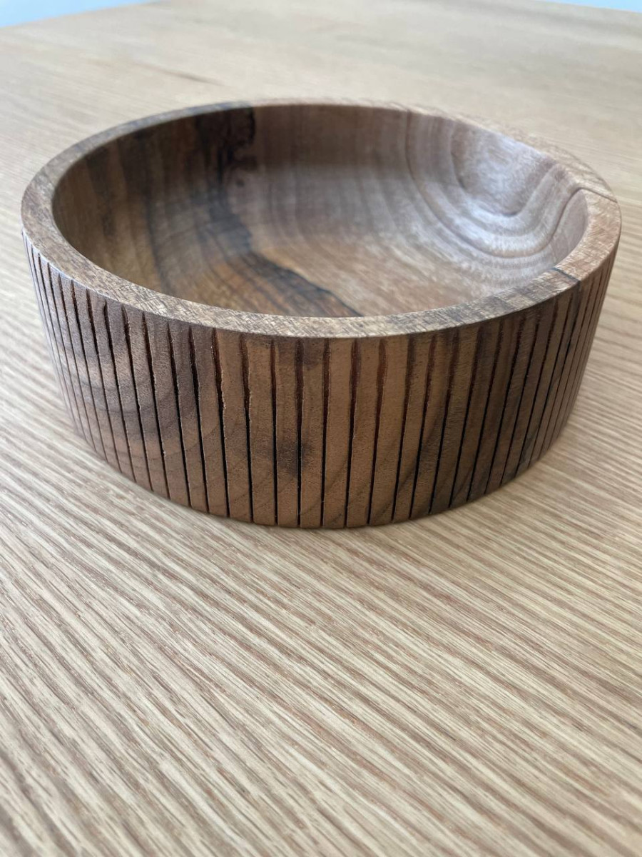 Тарілка в полоску, Dozer woodturner